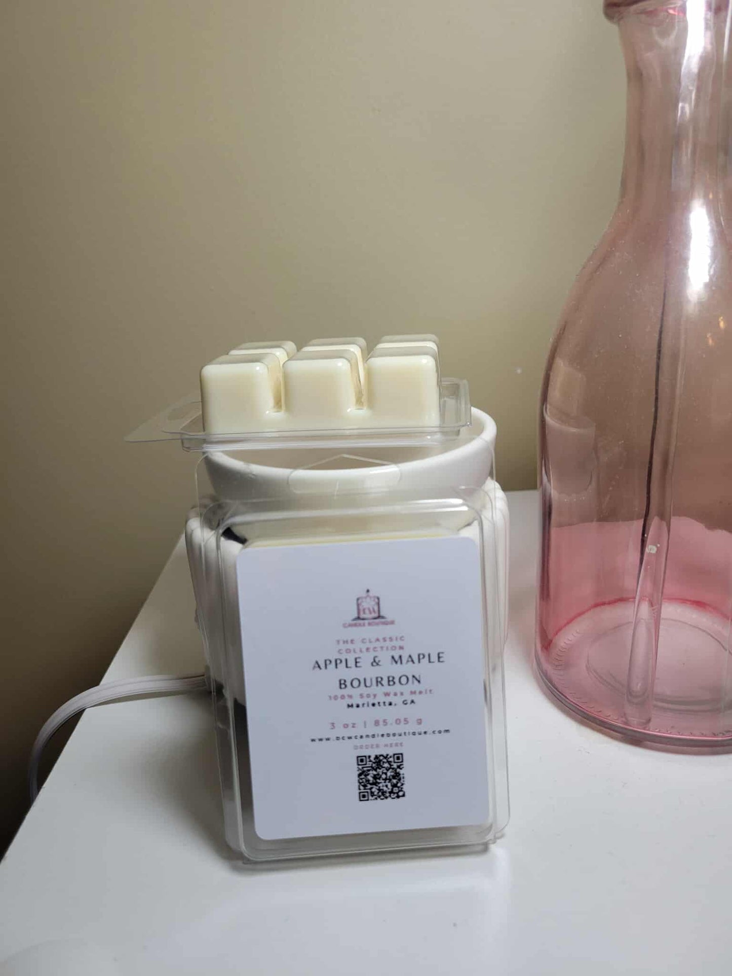 Natural Soy Wax Melts "Apple & Maple Bourbon" -3 oz.