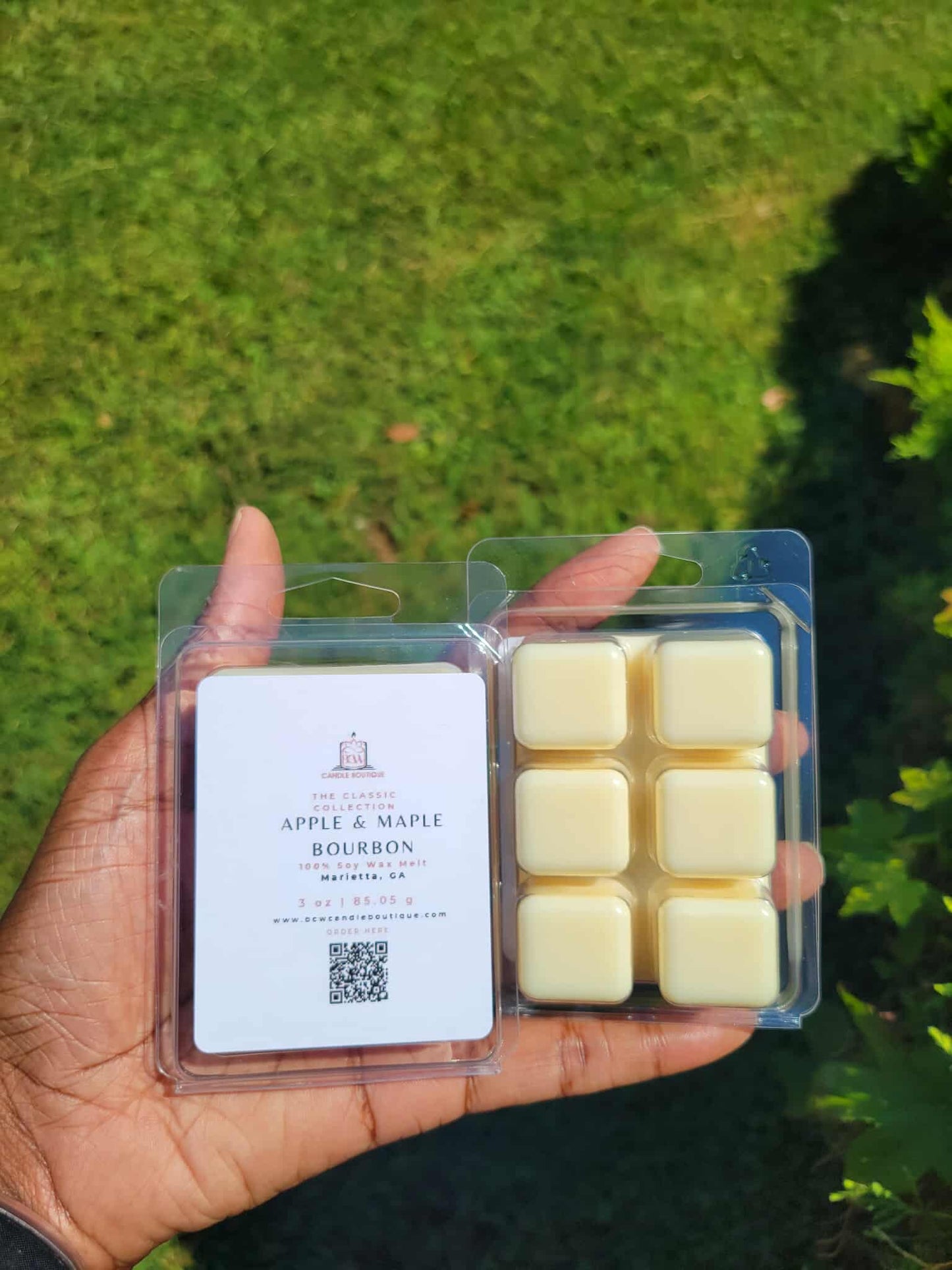 Natural Soy Wax Melts "Apple & Maple Bourbon" -3 oz.
