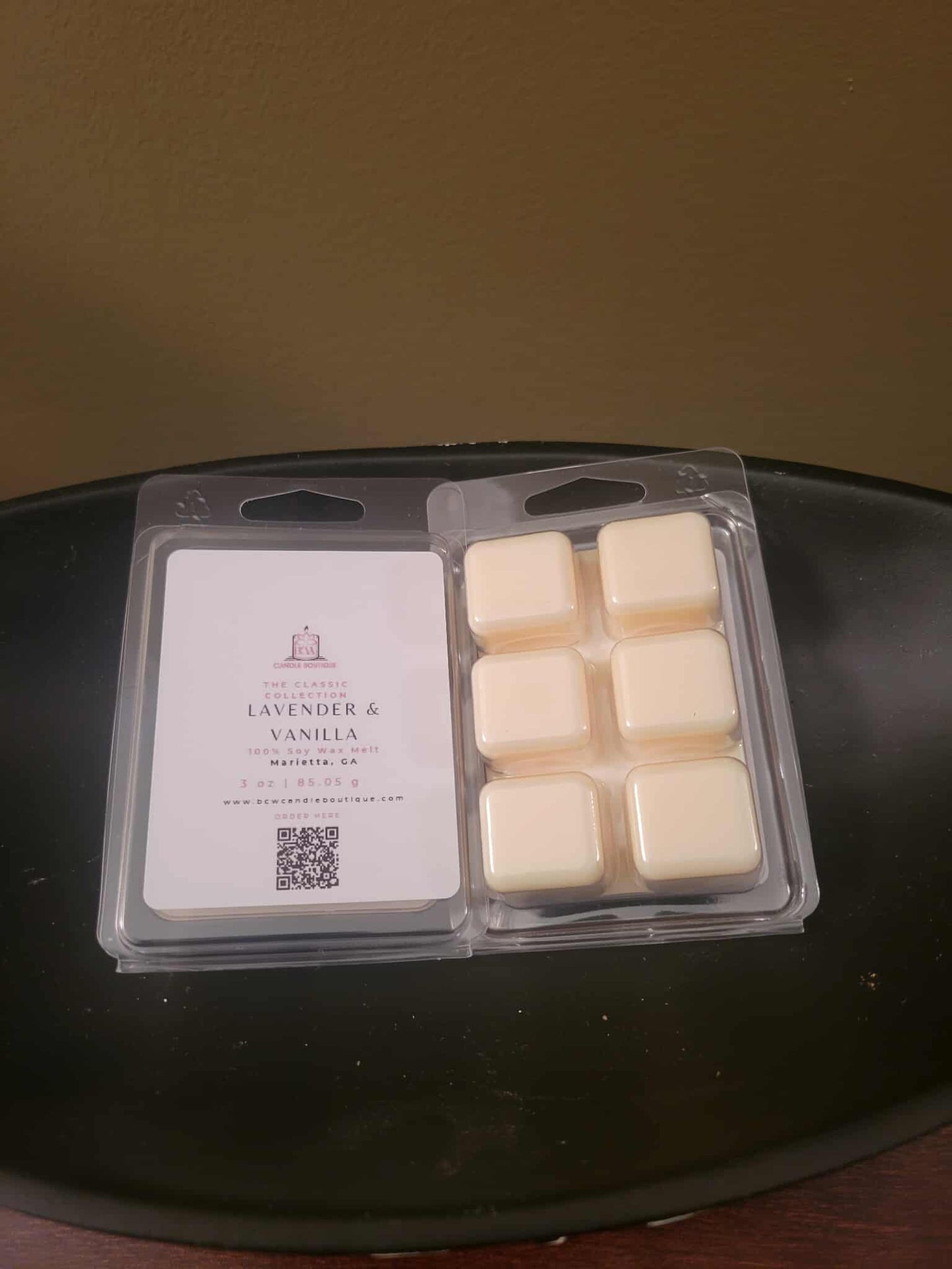 Natural Soy Wax Melts "Lavender & Vanilla" -3 oz.