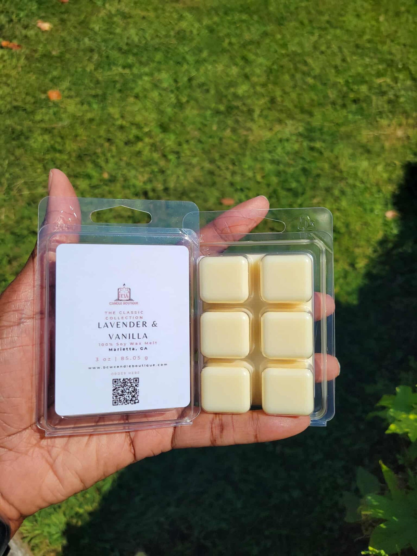 Natural Soy Wax Melts "Lavender & Vanilla" -3 oz.