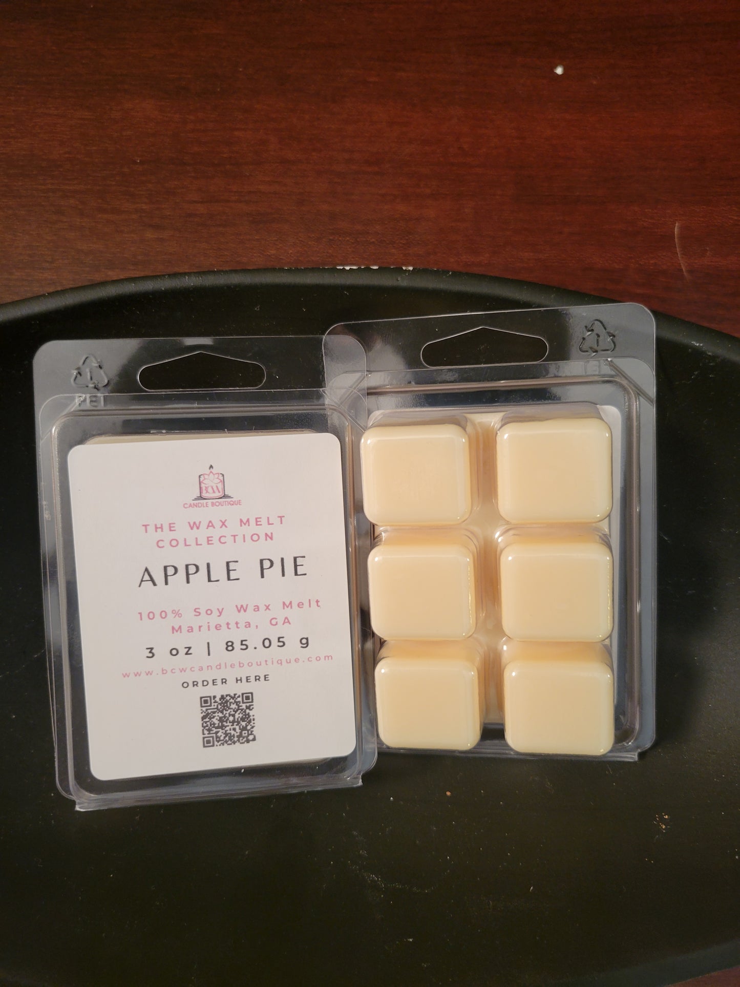 Natural Soy Wax Melts "Apple Pie" -3 oz.